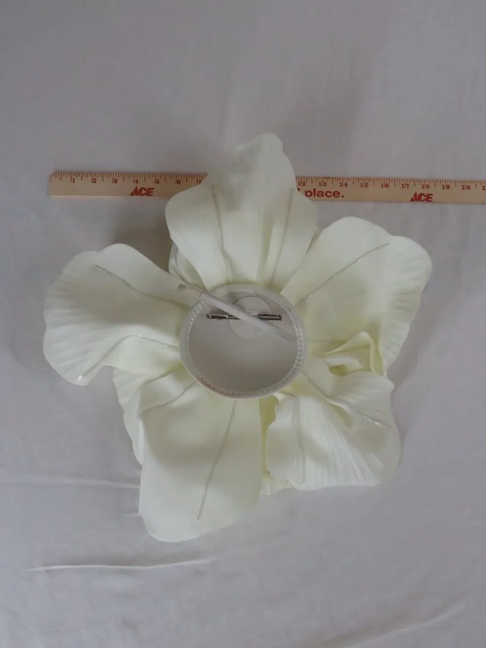 Oversized Cream Paper Flower Headpiece – Statement Floral Fascinator, Costume